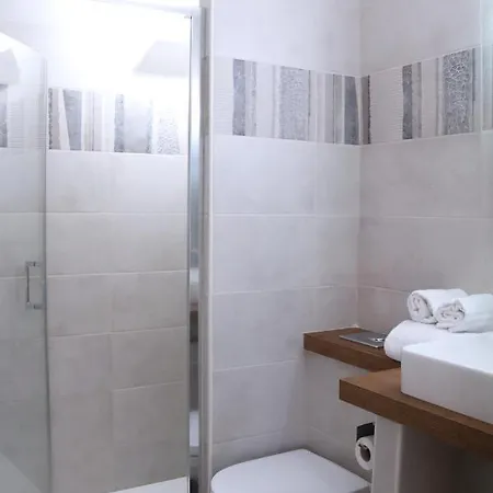 Athanor Centre Otel 3*