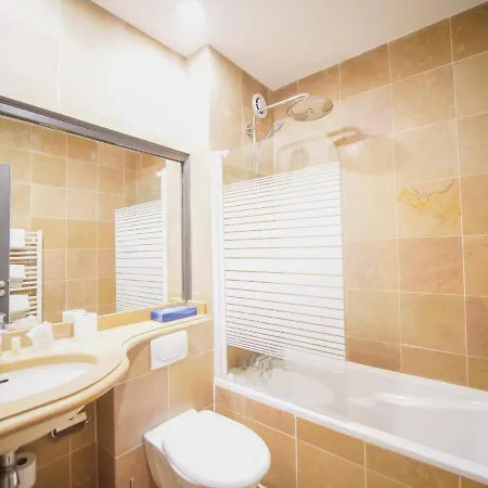 Hotel Athanor Centre 3*