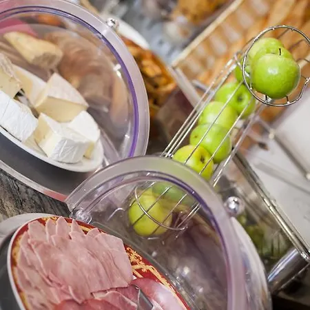 Athanor Centre Hotel 3*