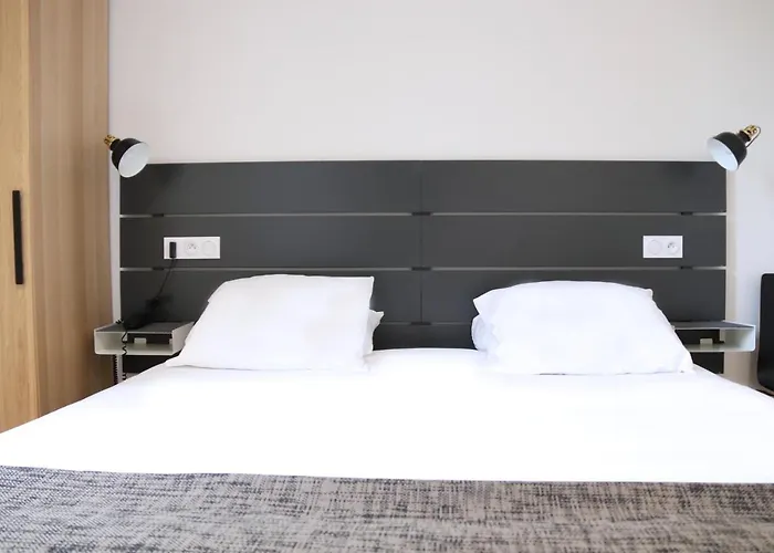 Athanor Centre Бон