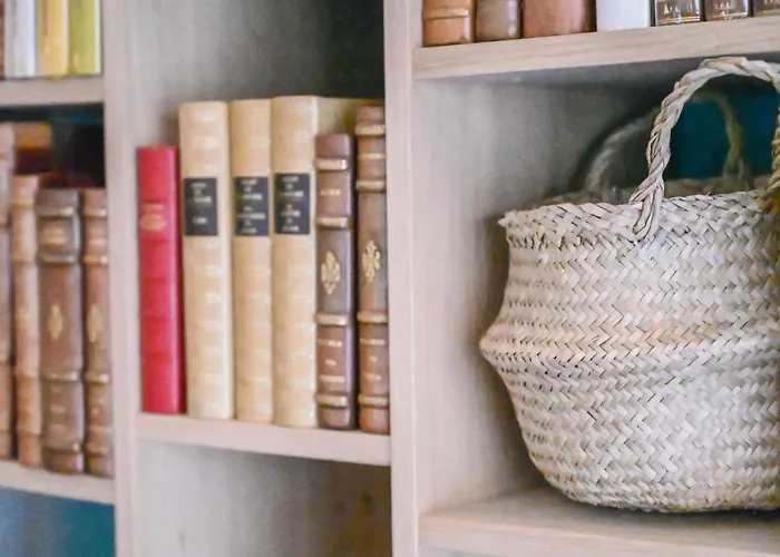 Athanor Centre Бон