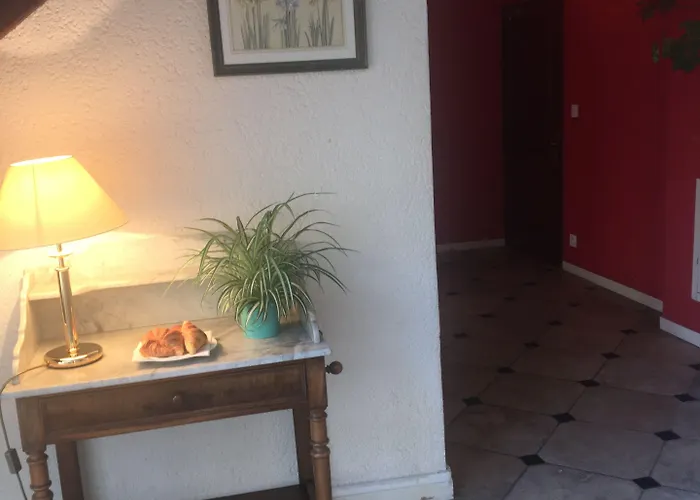 Отель Athanor Centre