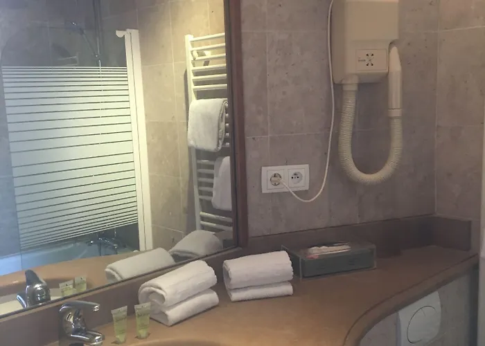 Otel Athanor Centre Beaune (Cote d'Or)