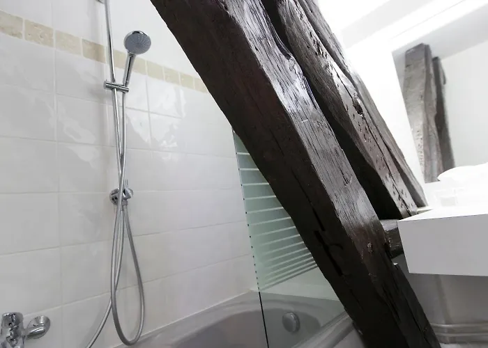 Hotel Athanor Centre 3*