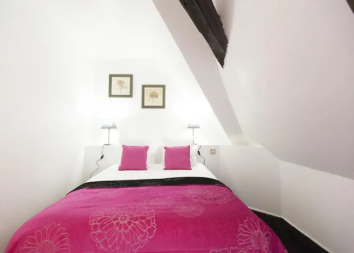 Hotel Athanor Centre 3*